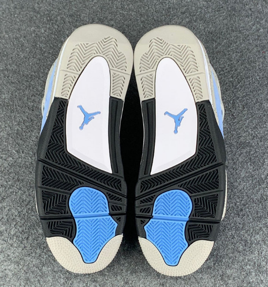 Air Jordan 4 Retro – University Blue