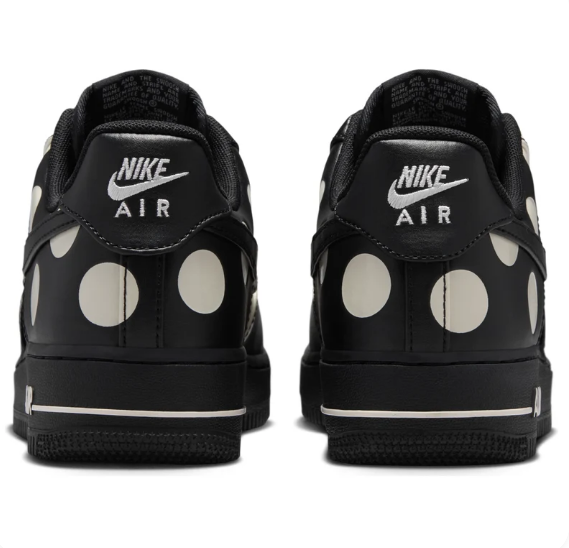 (WMNS) Nike Air Force 1 '07 – Black / Sail (IR8647-001)