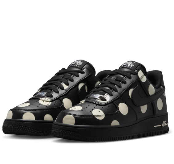 (WMNS) Nike Air Force 1 '07 – Black / Sail (IR8647-001)