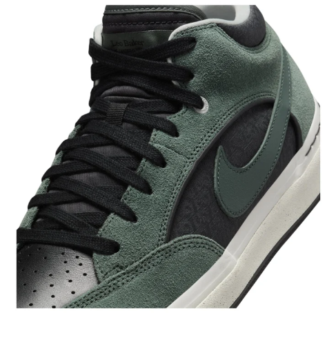 Nike SB React Leo – Vintage Green / Black / Anthracite (DX4361-302)