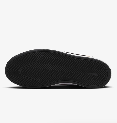 Nike SB React Leo – Black / Electro Orange (DX4361-002)